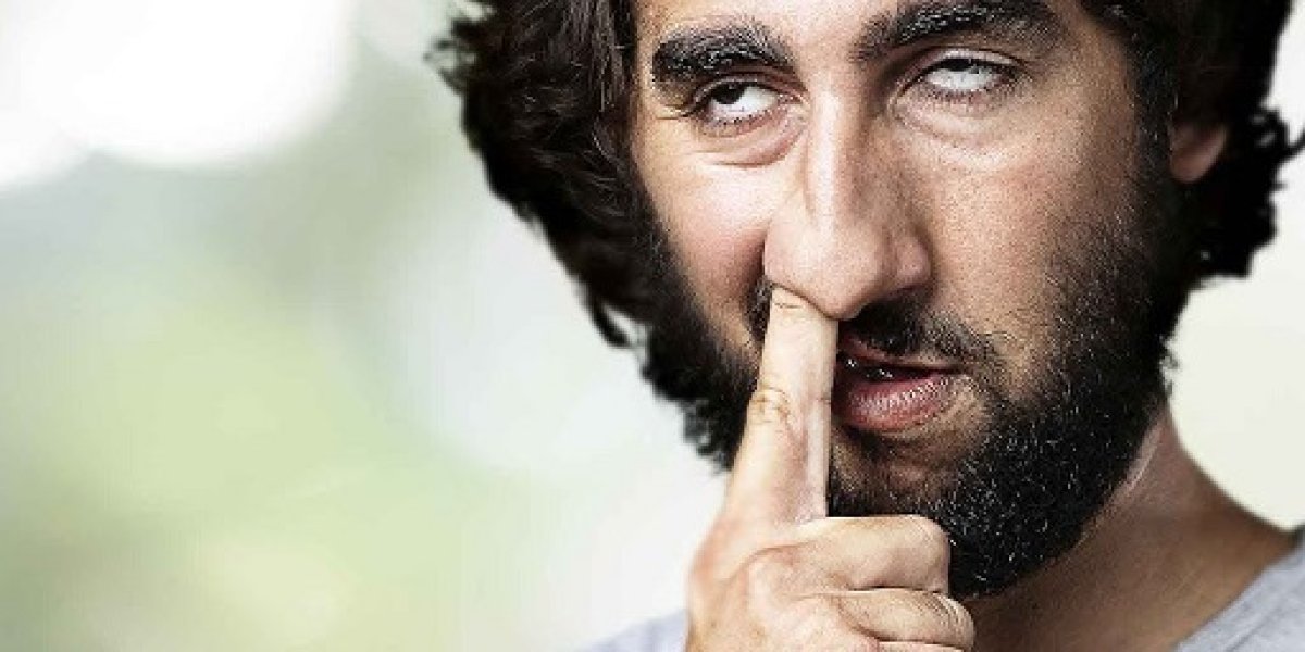 Невероятное открытие: почему ковыряние в носу связывают с риском Альцгеймера Невероятное открытие: почему ковыряние в носу связывают с риском Альцгеймера