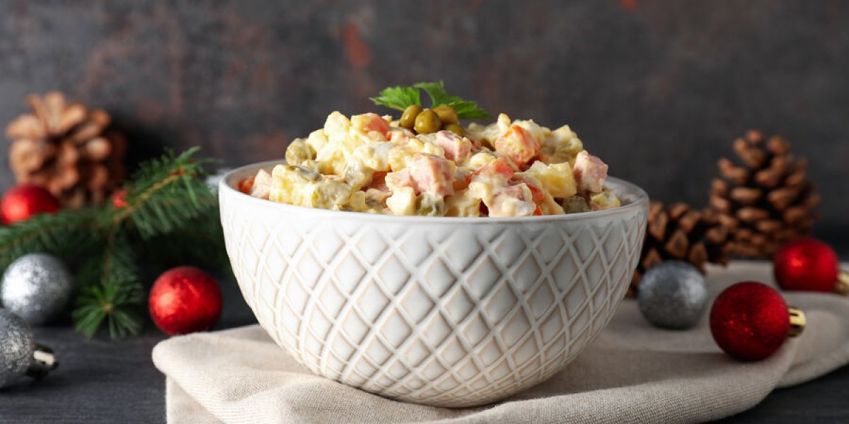 Новогодняя угроза: врач рассказала, какой ингредиент в салатах опасен для сердца и печени Новогодняя угроза: врач рассказала, какой ингредиент в салатах опасен для сердца и печени