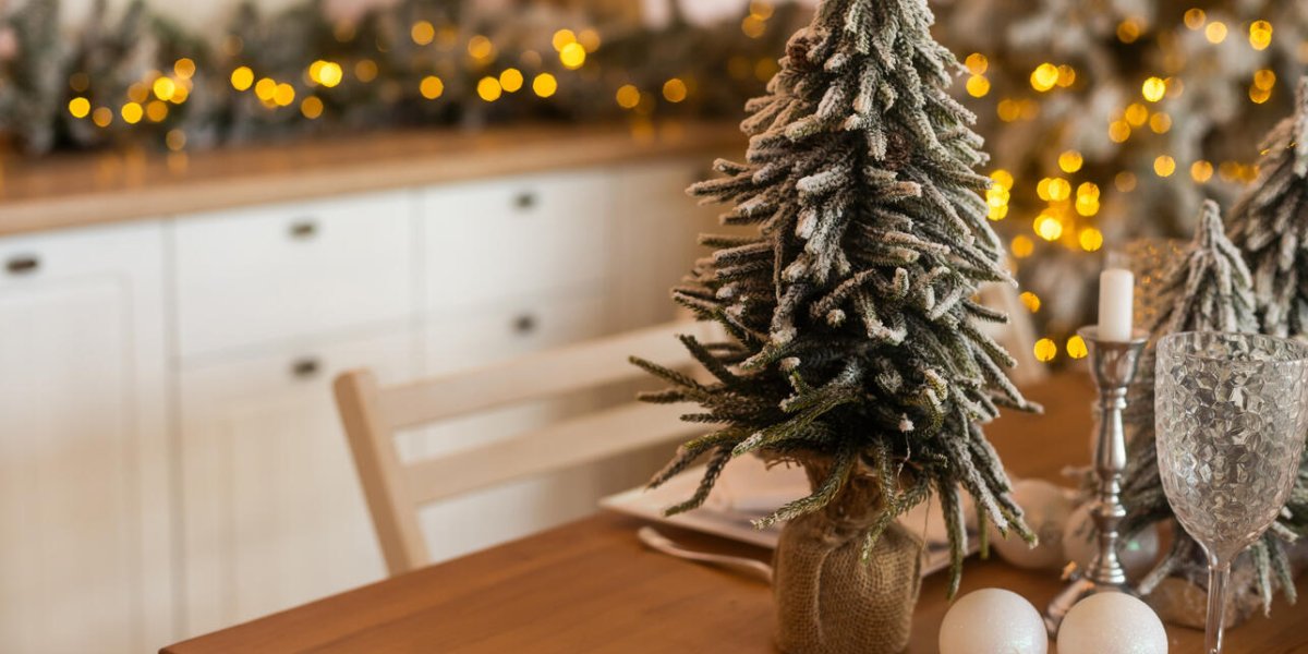 Новогодний декор 2025: главные тренды для уютного праздника на бюджет Новогодний декор 2025: главные тренды для уютного праздника на бюджет
