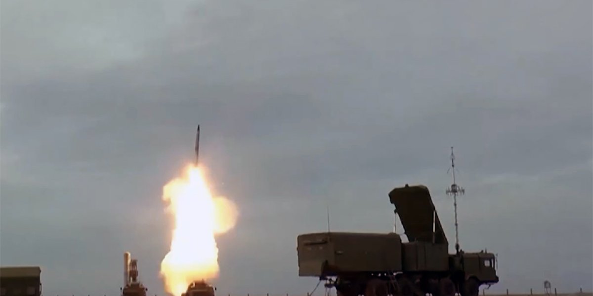 Воздушная тревога в Саратове: силы ПВО отразили новую атаку беспилотников Воздушная тревога в Саратове: силы ПВО отразили новую атаку беспилотников