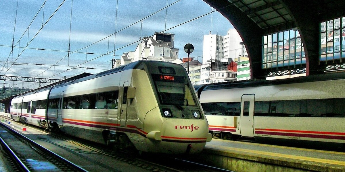 Что известно о крушении скоростных поездов в Кордове: число погибших растет Что известно о крушении скоростных поездов в Кордове: число погибших растет