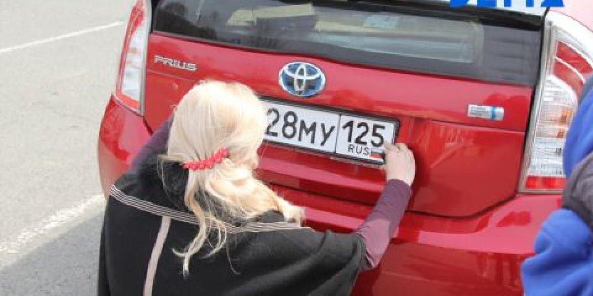 Конец «серого» рая: Минпромторг готовит удар по схемам ввоза авто через ЕАЭС, цены взлетят на миллионы Конец «серого» рая: Минпромторг готовит удар по схемам ввоза авто через ЕАЭС, цены взлетят на миллионы